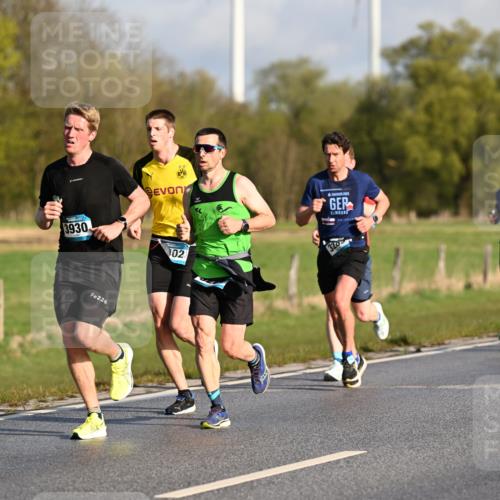 12.04.2026 - 45. Internationalen Wilhelmsburger Insellauf Dr. Thomas Lammeyer http://msf.ph/oto/9431345 12.04.2026 09:11:23 Laufen 3930, 102, 226, 2023, 3368 meine-sportfotos.de