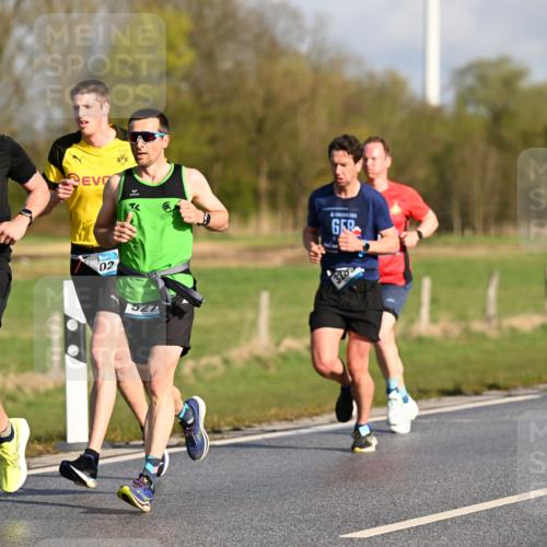 12.04.2026 - 45. Internationalen Wilhelmsburger Insellauf Dr. Thomas Lammeyer http://msf.ph/oto/9431350 12.04.2026 09:11:24 Laufen 930, 3009, 226, 02, 36 meine-sportfotos.de