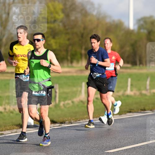 12.04.2026 - 45. Internationalen Wilhelmsburger Insellauf Dr. Thomas Lammeyer http://msf.ph/oto/9431351 12.04.2026 09:11:24 Laufen 930, 226, 02, 37 meine-sportfotos.de