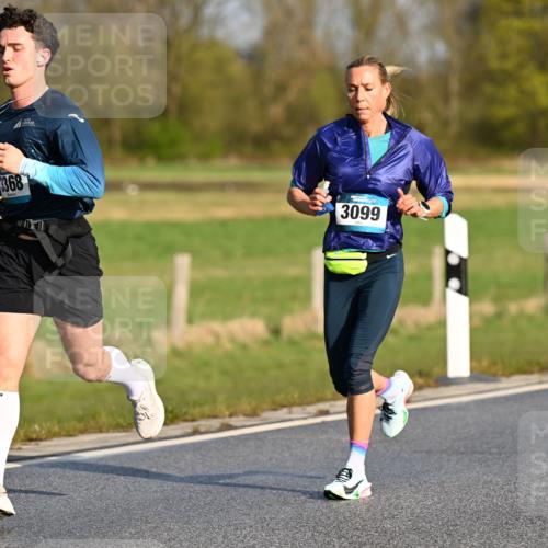 12.04.2026 - 45. Internationalen Wilhelmsburger Insellauf Dr. Thomas Lammeyer http://msf.ph/oto/9431374 12.04.2026 09:11:28 Laufen 3368, 3099 meine-sportfotos.de