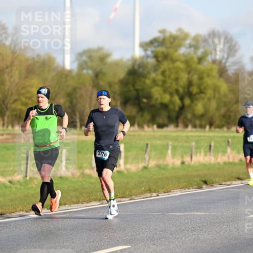 12.04.2026 - 45. Internationalen Wilhelmsburger Insellauf Dr. Thomas Lammeyer http://msf.ph/oto/9431390 12.04.2026 09:11:35 Laufen 5694, 3776, 2217 meine-sportfotos.de