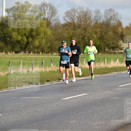 12.04.2026 - 45. Internationalen Wilhelmsburger Insellauf Dr. Thomas Lammeyer http://msf.ph/oto/9431422 12.04.2026 09:11:42 Laufen 56, 2127, 2010, 2253 meine-sportfotos.de