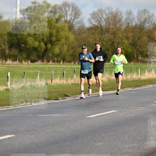 12.04.2026 - 45. Internationalen Wilhelmsburger Insellauf Dr. Thomas Lammeyer http://msf.ph/oto/9431423 12.04.2026 09:11:42 Laufen 2253, 5, 2127, 2010 meine-sportfotos.de