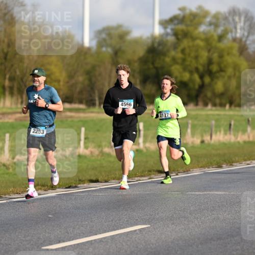 12.04.2026 - 45. Internationalen Wilhelmsburger Insellauf Dr. Thomas Lammeyer http://msf.ph/oto/9431445 12.04.2026 09:11:45 Laufen 4566, 2127, 2253, 2010 meine-sportfotos.de