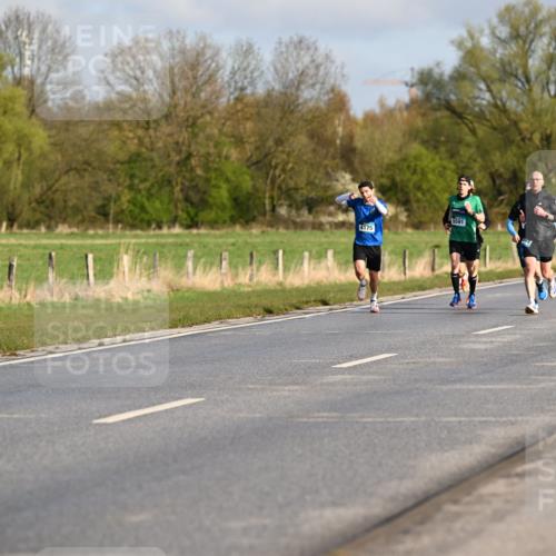 12.04.2026 - 45. Internationalen Wilhelmsburger Insellauf Dr. Thomas Lammeyer http://msf.ph/oto/9431473 12.04.2026 09:11:52 Laufen 4175, 5591, 440 meine-sportfotos.de