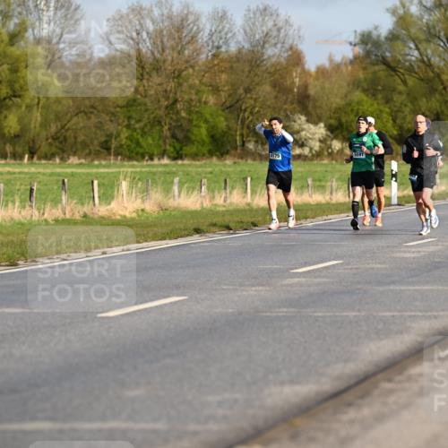 12.04.2026 - 45. Internationalen Wilhelmsburger Insellauf Dr. Thomas Lammeyer http://msf.ph/oto/9431479 12.04.2026 09:11:53 Laufen 15440, 4175, 5591 meine-sportfotos.de