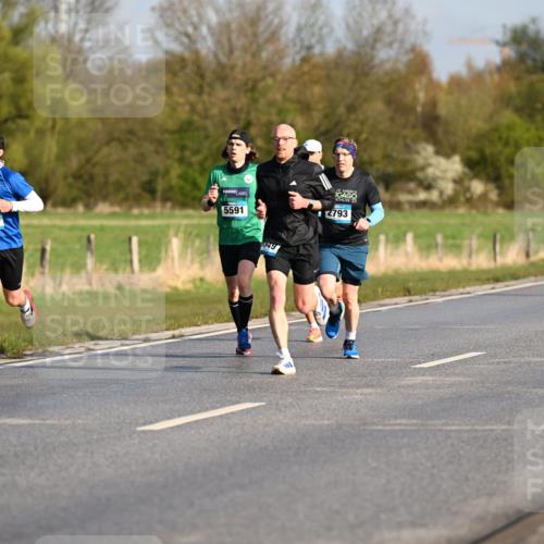 12.04.2026 - 45. Internationalen Wilhelmsburger Insellauf Dr. Thomas Lammeyer http://msf.ph/oto/9431494 12.04.2026 09:11:56 Laufen 4175, 5591, 22, 2793 meine-sportfotos.de