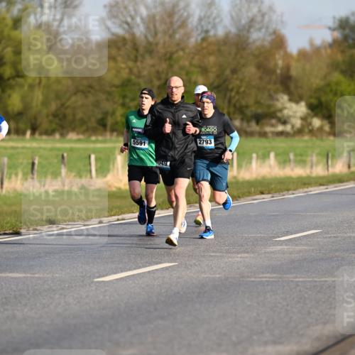 12.04.2026 - 45. Internationalen Wilhelmsburger Insellauf Dr. Thomas Lammeyer http://msf.ph/oto/9431496 12.04.2026 09:11:57 Laufen 4175, 5591, 22, 2793 meine-sportfotos.de