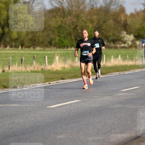 12.04.2026 - 45. Internationalen Wilhelmsburger Insellauf Dr. Thomas Lammeyer http://msf.ph/oto/9431518 12.04.2026 09:12:02 Laufen 5440, 27 meine-sportfotos.de