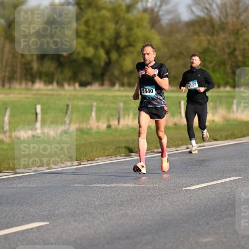 12.04.2026 - 45. Internationalen Wilhelmsburger Insellauf Dr. Thomas Lammeyer http://msf.ph/oto/9431532 12.04.2026 09:12:04 Laufen 5440, 4127 meine-sportfotos.de