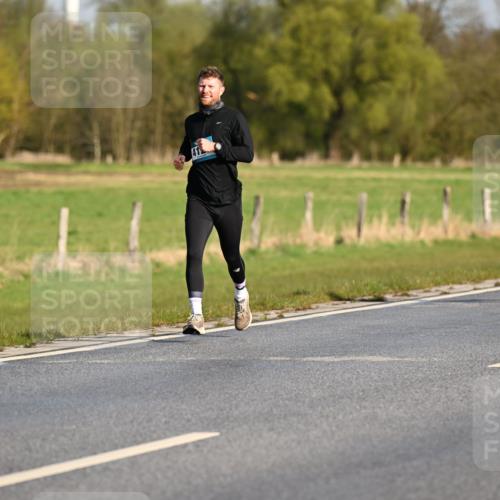12.04.2026 - 45. Internationalen Wilhelmsburger Insellauf Dr. Thomas Lammeyer http://msf.ph/oto/9431545 12.04.2026 09:12:06 Laufen 5440, 41 meine-sportfotos.de