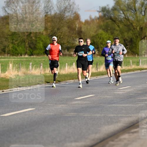 12.04.2026 - 45. Internationalen Wilhelmsburger Insellauf Dr. Thomas Lammeyer http://msf.ph/oto/9431553 12.04.2026 09:12:10 Laufen 4492, 3473, 3053, 4444 meine-sportfotos.de