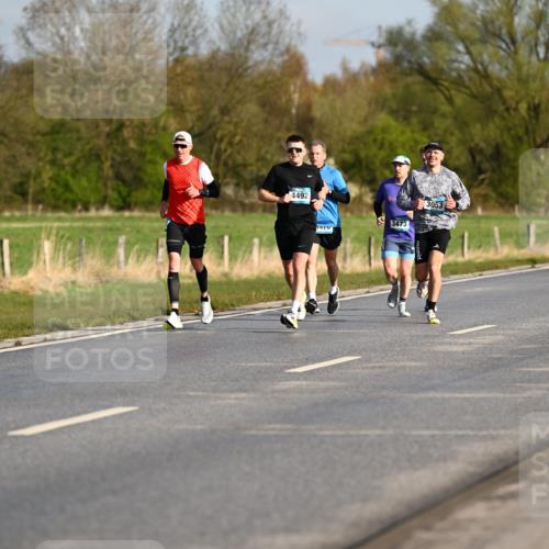 12.04.2026 - 45. Internationalen Wilhelmsburger Insellauf Dr. Thomas Lammeyer http://msf.ph/oto/9431555 12.04.2026 09:12:11 Laufen 4492, 6970, 3473, 3053 meine-sportfotos.de