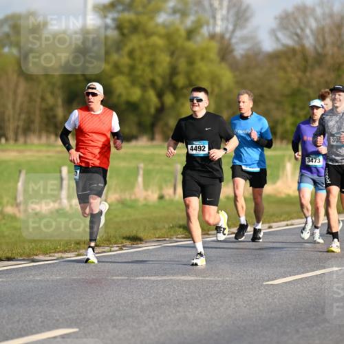 12.04.2026 - 45. Internationalen Wilhelmsburger Insellauf Dr. Thomas Lammeyer http://msf.ph/oto/9431583 12.04.2026 09:12:15 Laufen 4492, 305, 3473 meine-sportfotos.de