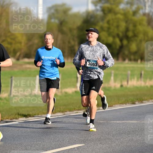 12.04.2026 - 45. Internationalen Wilhelmsburger Insellauf Dr. Thomas Lammeyer http://msf.ph/oto/9431598 12.04.2026 09:12:17 Laufen 4492, 3053 meine-sportfotos.de