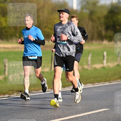 12.04.2026 - 45. Internationalen Wilhelmsburger Insellauf Dr. Thomas Lammeyer http://msf.ph/oto/9431605 12.04.2026 09:12:18 Laufen 5476, 3035 meine-sportfotos.de