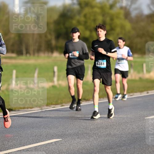 12.04.2026 - 45. Internationalen Wilhelmsburger Insellauf Dr. Thomas Lammeyer http://msf.ph/oto/9431653 12.04.2026 09:12:29 Laufen 5629, 4381 meine-sportfotos.de