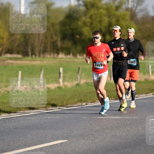 12.04.2026 - 45. Internationalen Wilhelmsburger Insellauf Dr. Thomas Lammeyer http://msf.ph/oto/9431687 12.04.2026 09:12:35 Laufen 4953, 3963 meine-sportfotos.de