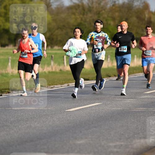 12.04.2026 - 45. Internationalen Wilhelmsburger Insellauf Dr. Thomas Lammeyer http://msf.ph/oto/9431710 12.04.2026 09:12:39 Laufen 142, 5561, 3, 3514, 4154, 370, 4052, 469 meine-sportfotos.de