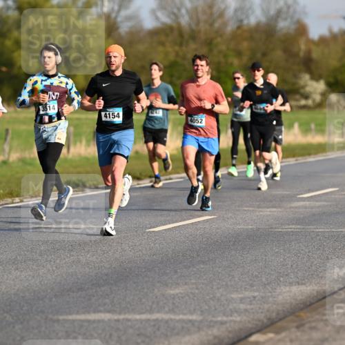 12.04.2026 - 45. Internationalen Wilhelmsburger Insellauf Dr. Thomas Lammeyer http://msf.ph/oto/9431724 12.04.2026 09:12:41 Laufen 4370, 3514, 2442, 4154, 4052 meine-sportfotos.de