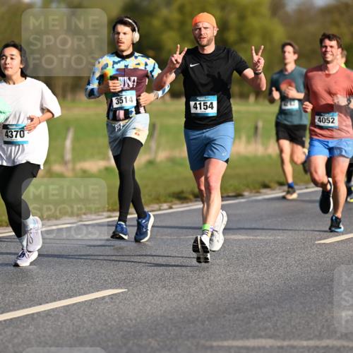 12.04.2026 - 45. Internationalen Wilhelmsburger Insellauf Dr. Thomas Lammeyer http://msf.ph/oto/9431727 12.04.2026 09:12:42 Laufen 5473, 4370, 3514, 4154, 4052 meine-sportfotos.de