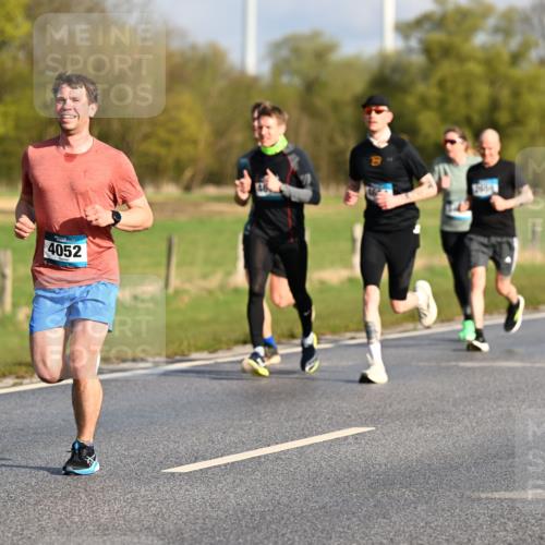 12.04.2026 - 45. Internationalen Wilhelmsburger Insellauf Dr. Thomas Lammeyer http://msf.ph/oto/9431741 12.04.2026 09:12:44 Laufen 4052 meine-sportfotos.de