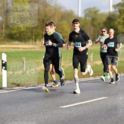 12.04.2026 - 45. Internationalen Wilhelmsburger Insellauf Dr. Thomas Lammeyer http://msf.ph/oto/9431746 12.04.2026 09:12:45 Laufen 52, 46, 3, 4694, 2659 meine-sportfotos.de