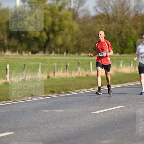 12.04.2026 - 45. Internationalen Wilhelmsburger Insellauf Dr. Thomas Lammeyer http://msf.ph/oto/9431761 12.04.2026 09:12:50 Laufen 45, 3561, 3351 meine-sportfotos.de