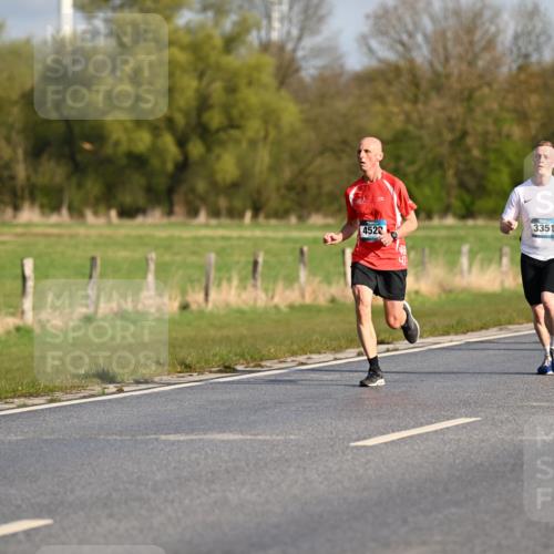 12.04.2026 - 45. Internationalen Wilhelmsburger Insellauf Dr. Thomas Lammeyer http://msf.ph/oto/9431762 12.04.2026 09:12:50 Laufen 4528, 3351, 9, 3561 meine-sportfotos.de