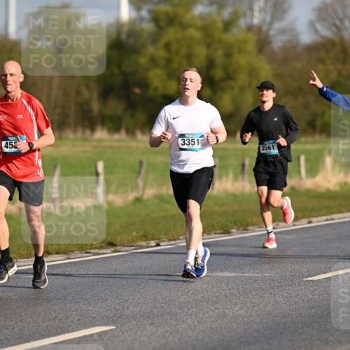 12.04.2026 - 45. Internationalen Wilhelmsburger Insellauf Dr. Thomas Lammeyer http://msf.ph/oto/9431780 12.04.2026 09:12:53 Laufen 45, 3351, 3561 meine-sportfotos.de