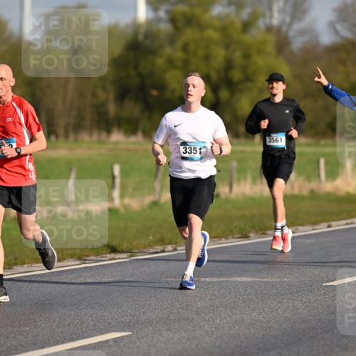 12.04.2026 - 45. Internationalen Wilhelmsburger Insellauf Dr. Thomas Lammeyer http://msf.ph/oto/9431781 12.04.2026 09:12:53 Laufen 3561, 3351, 4941 meine-sportfotos.de