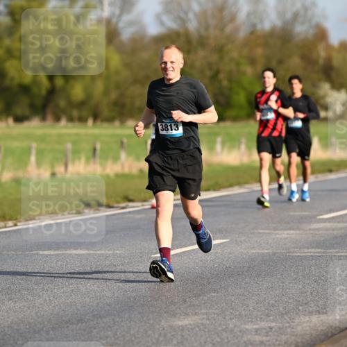 12.04.2026 - 45. Internationalen Wilhelmsburger Insellauf Dr. Thomas Lammeyer http://msf.ph/oto/9431883 12.04.2026 09:13:15 Laufen 4, 3813 meine-sportfotos.de