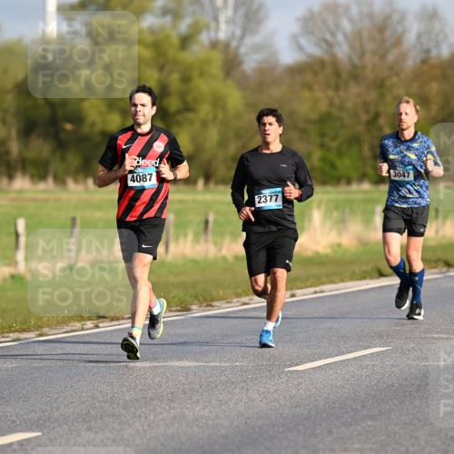 12.04.2026 - 45. Internationalen Wilhelmsburger Insellauf Dr. Thomas Lammeyer http://msf.ph/oto/9431902 12.04.2026 09:13:19 Laufen 5452, 4087, 3047, 2377 meine-sportfotos.de