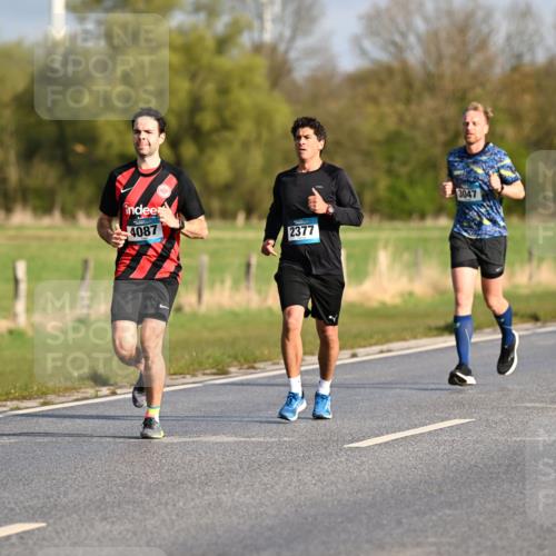 12.04.2026 - 45. Internationalen Wilhelmsburger Insellauf Dr. Thomas Lammeyer http://msf.ph/oto/9431903 12.04.2026 09:13:19 Laufen 5452, 4087, 2377, 3047, 6675 meine-sportfotos.de