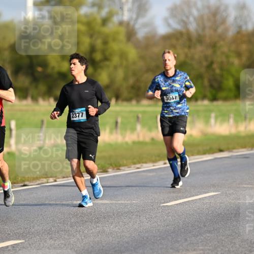 12.04.2026 - 45. Internationalen Wilhelmsburger Insellauf Dr. Thomas Lammeyer http://msf.ph/oto/9431909 12.04.2026 09:13:20 Laufen 4087, 3047, 2377 meine-sportfotos.de