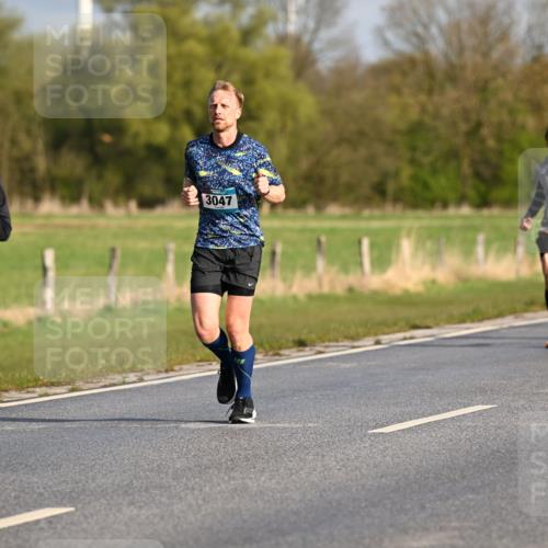 12.04.2026 - 45. Internationalen Wilhelmsburger Insellauf Dr. Thomas Lammeyer http://msf.ph/oto/9431916 12.04.2026 09:13:21 Laufen 2377, 3047, 4075 meine-sportfotos.de