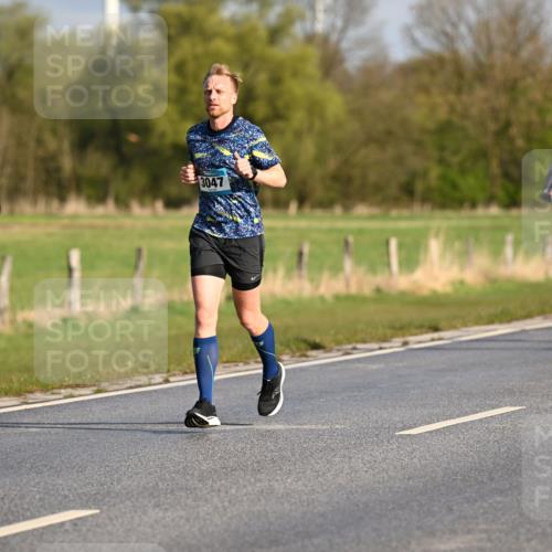 12.04.2026 - 45. Internationalen Wilhelmsburger Insellauf Dr. Thomas Lammeyer http://msf.ph/oto/9431917 12.04.2026 09:13:21 Laufen 2377, 3047, 4075 meine-sportfotos.de