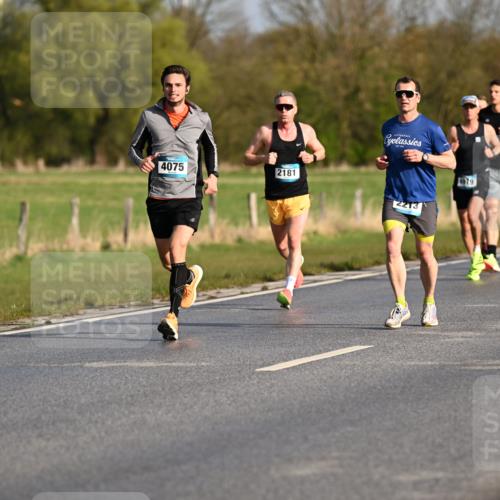 12.04.2026 - 45. Internationalen Wilhelmsburger Insellauf Dr. Thomas Lammeyer http://msf.ph/oto/9431928 12.04.2026 09:13:23 Laufen 4075, 2181, 2213, 4144, 4979 meine-sportfotos.de
