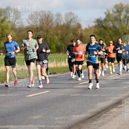12.04.2026 - 45. Internationalen Wilhelmsburger Insellauf Dr. Thomas Lammeyer http://msf.ph/oto/9431953 12.04.2026 09:13:28 Laufen 4975, 4144, 4068, 3355, 4294, 4994, 2627, 5685, 5052 meine-sportfotos.de