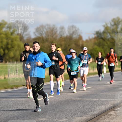 12.04.2026 - 45. Internationalen Wilhelmsburger Insellauf Dr. Thomas Lammeyer http://msf.ph/oto/9431976 12.04.2026 09:13:33 Laufen 51, 4621 meine-sportfotos.de