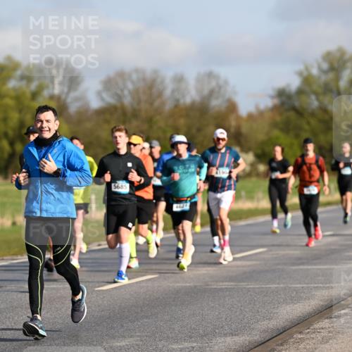 12.04.2026 - 45. Internationalen Wilhelmsburger Insellauf Dr. Thomas Lammeyer http://msf.ph/oto/9431980 12.04.2026 09:13:33 Laufen 2851, 5685 meine-sportfotos.de