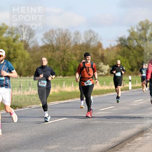 12.04.2026 - 45. Internationalen Wilhelmsburger Insellauf Dr. Thomas Lammeyer http://msf.ph/oto/9431998 12.04.2026 09:13:36 Laufen 4190, 3585, 3958, 4296 meine-sportfotos.de