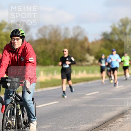 12.04.2026 - 45. Internationalen Wilhelmsburger Insellauf Dr. Thomas Lammeyer http://msf.ph/oto/9432015 12.04.2026 09:13:39 Laufen 3958 meine-sportfotos.de