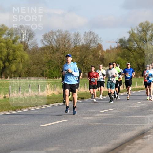 12.04.2026 - 45. Internationalen Wilhelmsburger Insellauf Dr. Thomas Lammeyer http://msf.ph/oto/9432035 12.04.2026 09:13:42 Laufen 4296, 47484511, 5291, 5821, 484340 meine-sportfotos.de