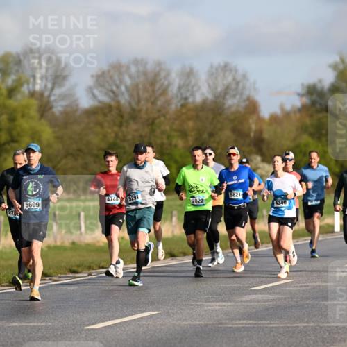 12.04.2026 - 45. Internationalen Wilhelmsburger Insellauf Dr. Thomas Lammeyer http://msf.ph/oto/9432045 12.04.2026 09:13:44 Laufen 2788, 361, 5609, 4748, 5291, 5821, 2022, 4340, 23, 5316 meine-sportfotos.de
