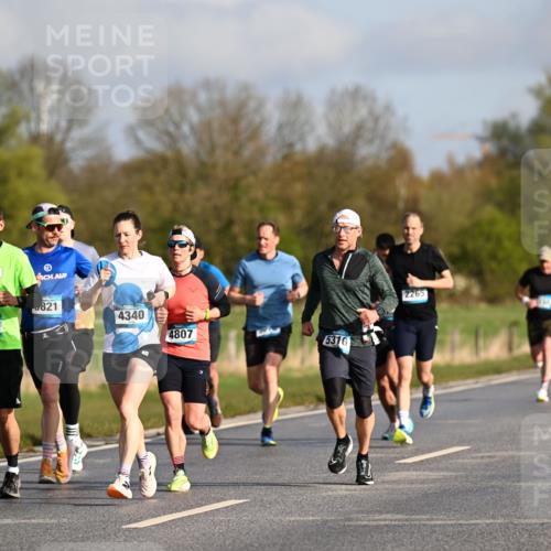 12.04.2026 - 45. Internationalen Wilhelmsburger Insellauf Dr. Thomas Lammeyer http://msf.ph/oto/9432059 12.04.2026 09:13:47 Laufen 4511, 821, 4340, 2022, 4807, 5316, 2265 meine-sportfotos.de