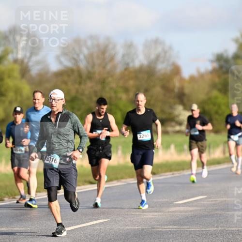 12.04.2026 - 45. Internationalen Wilhelmsburger Insellauf Dr. Thomas Lammeyer http://msf.ph/oto/9432070 12.04.2026 09:13:49 Laufen 4807, 5316, 2265 meine-sportfotos.de
