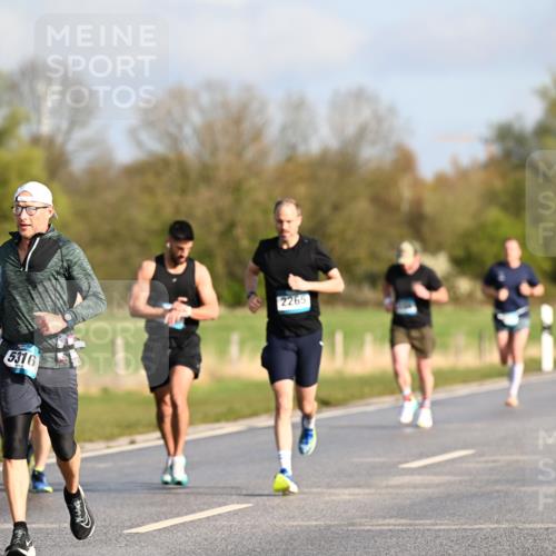 12.04.2026 - 45. Internationalen Wilhelmsburger Insellauf Dr. Thomas Lammeyer http://msf.ph/oto/9432073 12.04.2026 09:13:49 Laufen 5316, 2265 meine-sportfotos.de