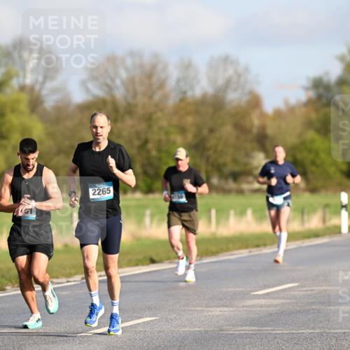 12.04.2026 - 45. Internationalen Wilhelmsburger Insellauf Dr. Thomas Lammeyer http://msf.ph/oto/9432082 12.04.2026 09:13:51 Laufen 2265 meine-sportfotos.de