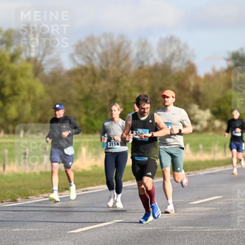 12.04.2026 - 45. Internationalen Wilhelmsburger Insellauf Dr. Thomas Lammeyer http://msf.ph/oto/9432131 12.04.2026 09:14:00 Laufen 3114, 2382, 30 meine-sportfotos.de